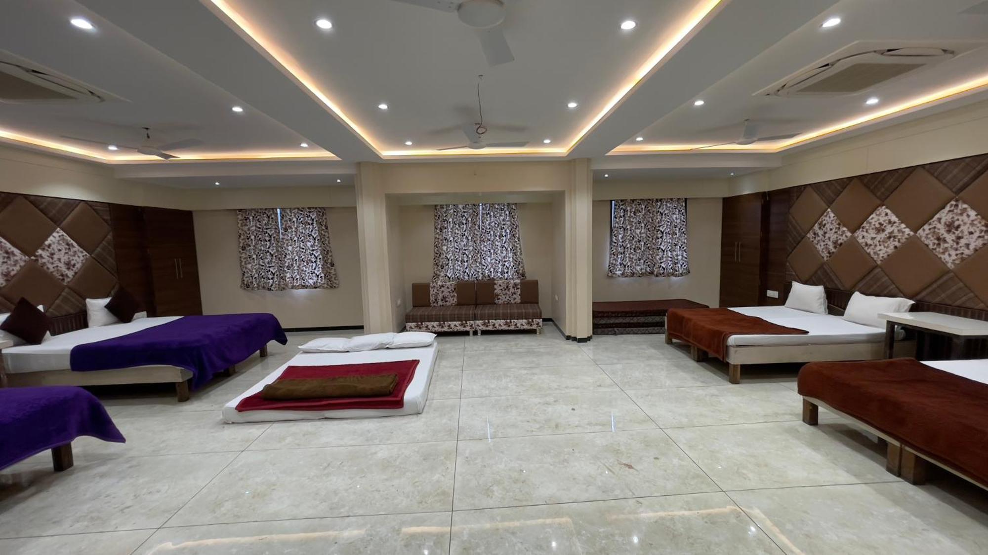 Shree Ram Hotel Ujjain Exterior foto