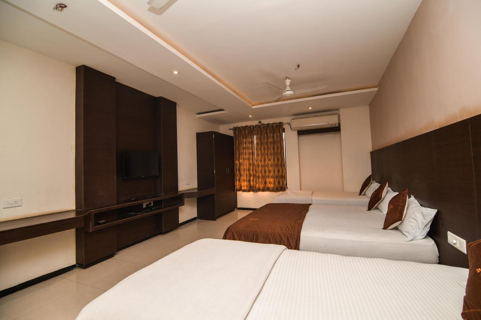 Shree Ram Hotel Ujjain Exterior foto