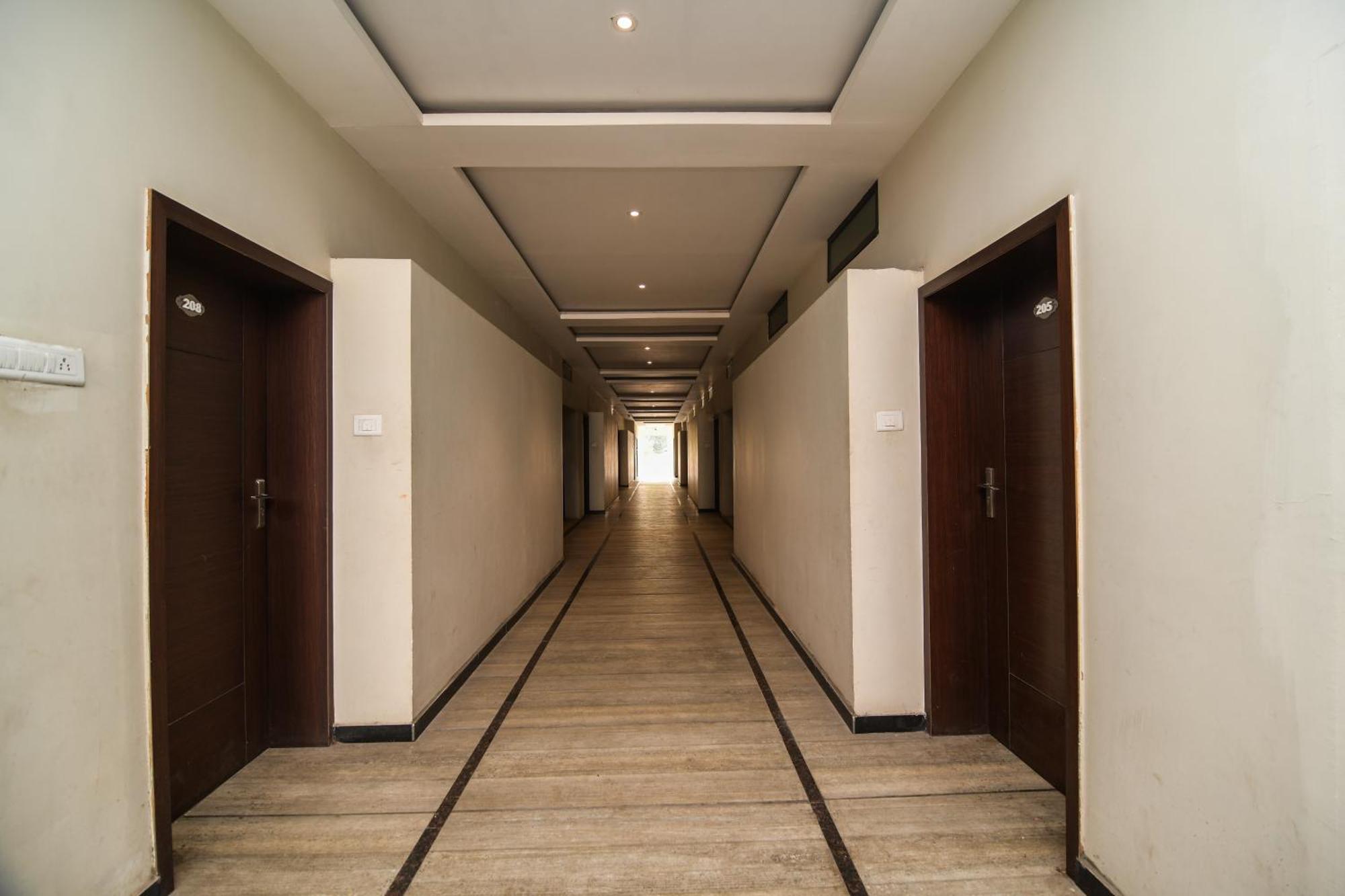 Shree Ram Hotel Ujjain Exterior foto