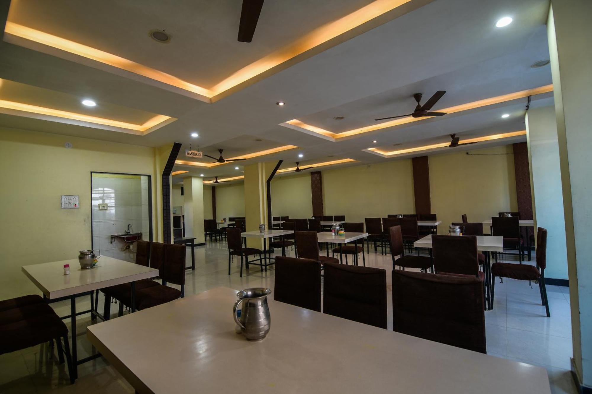 Shree Ram Hotel Ujjain Exterior foto